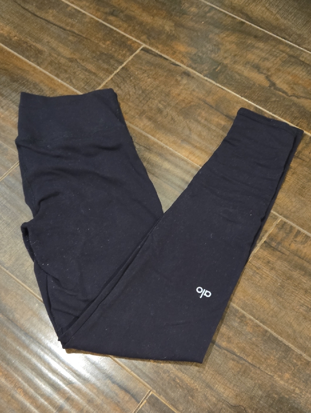 ALO Yoga Black Leggings with Small Logo